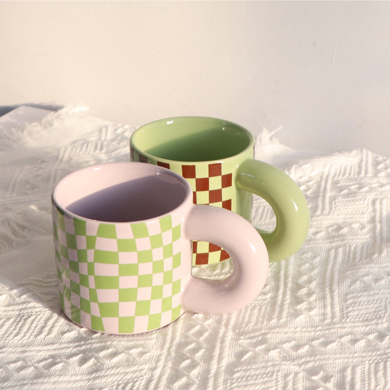 Mug Checker