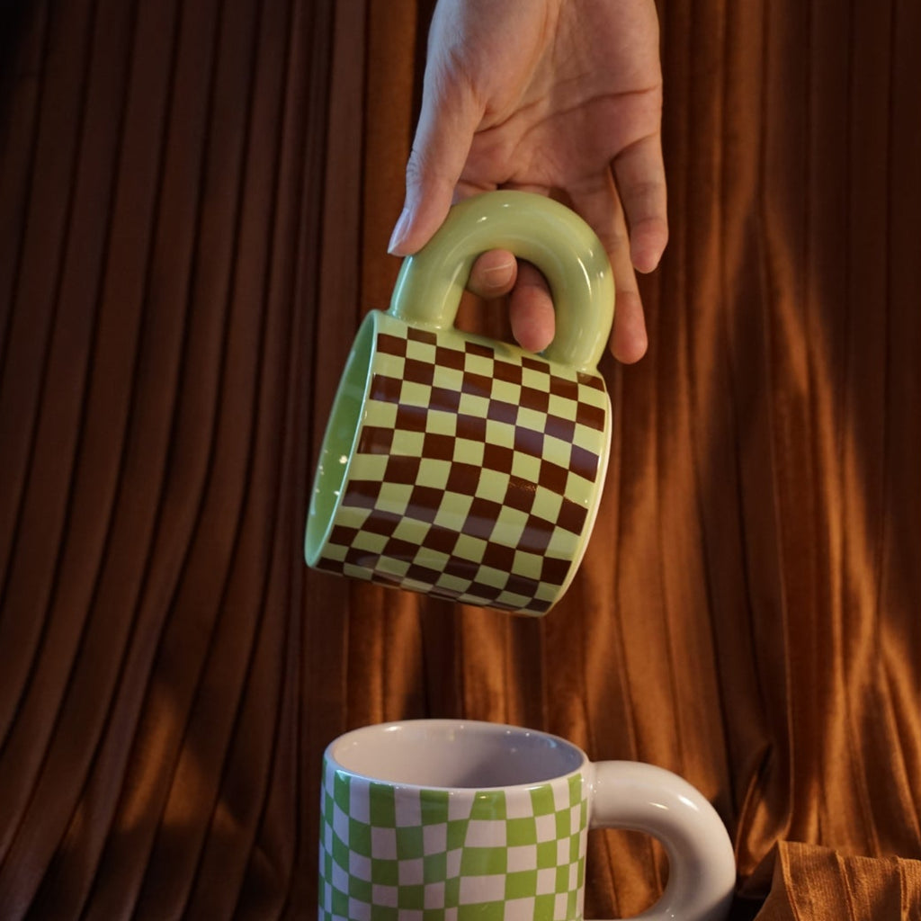 Mug Checker